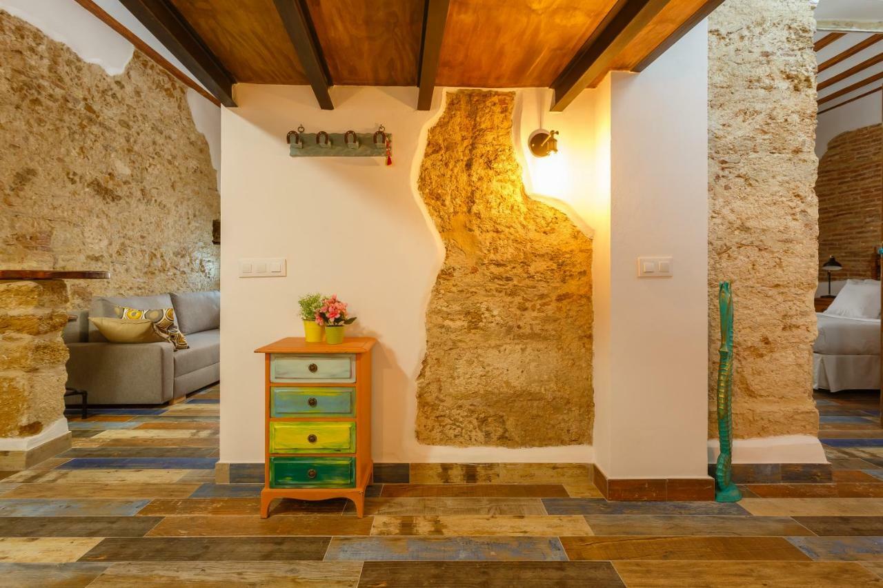 Noah House Center - Historic Center Cádiz